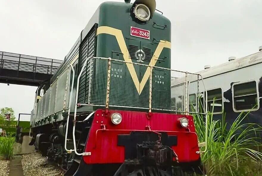 Chengdu CRRC Shared City Retro Locomotive