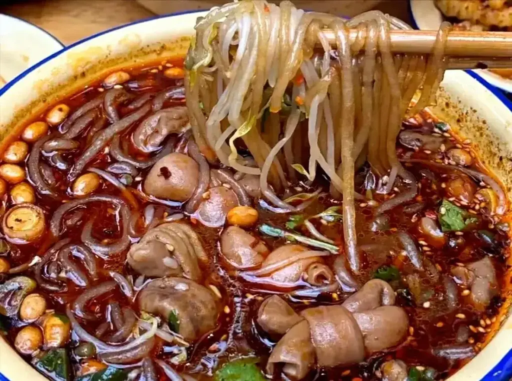 chengdu famous food Pig Intestine Rice Noodles