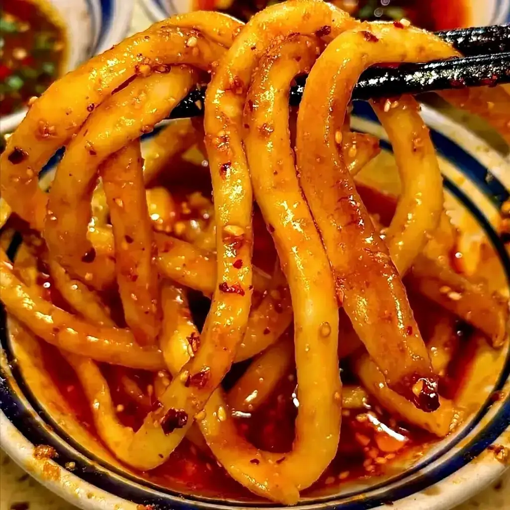 chengdu famous food sweet water noodles