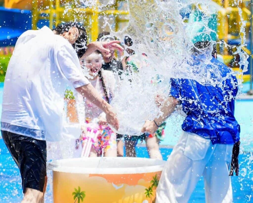 Chengdu Happy Valley Water Splash Battle