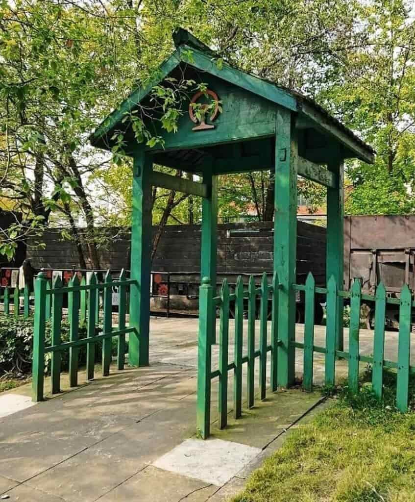 Chengdu Mashi Yanyun Park Railway Station