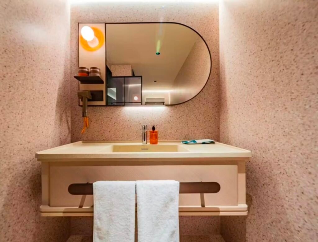 Chengdu Orange Hotel Superior King Room