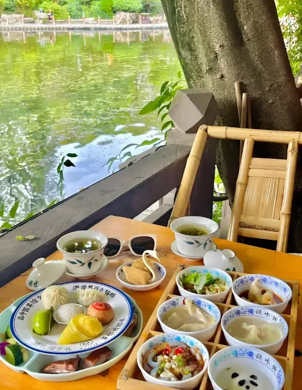 Chengdu People's Park Teahouse Chengdu People's Park Teahouse