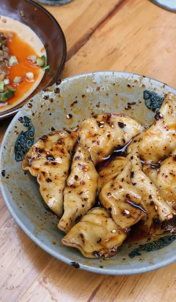 Red oil dumplings at Tiemen Zajiangmian noodle shop