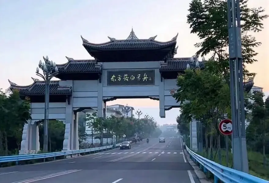 The Eastern Ark Gate of Luocheng Ancient Town
