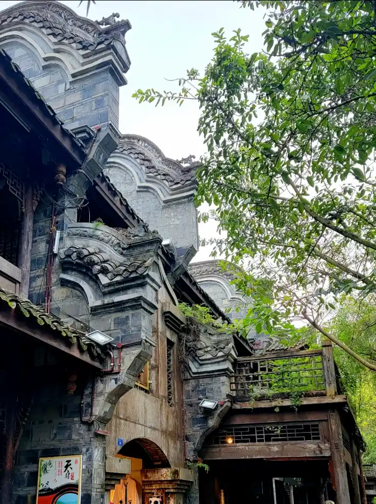 Old houses in Huanglongxi Ancient Town