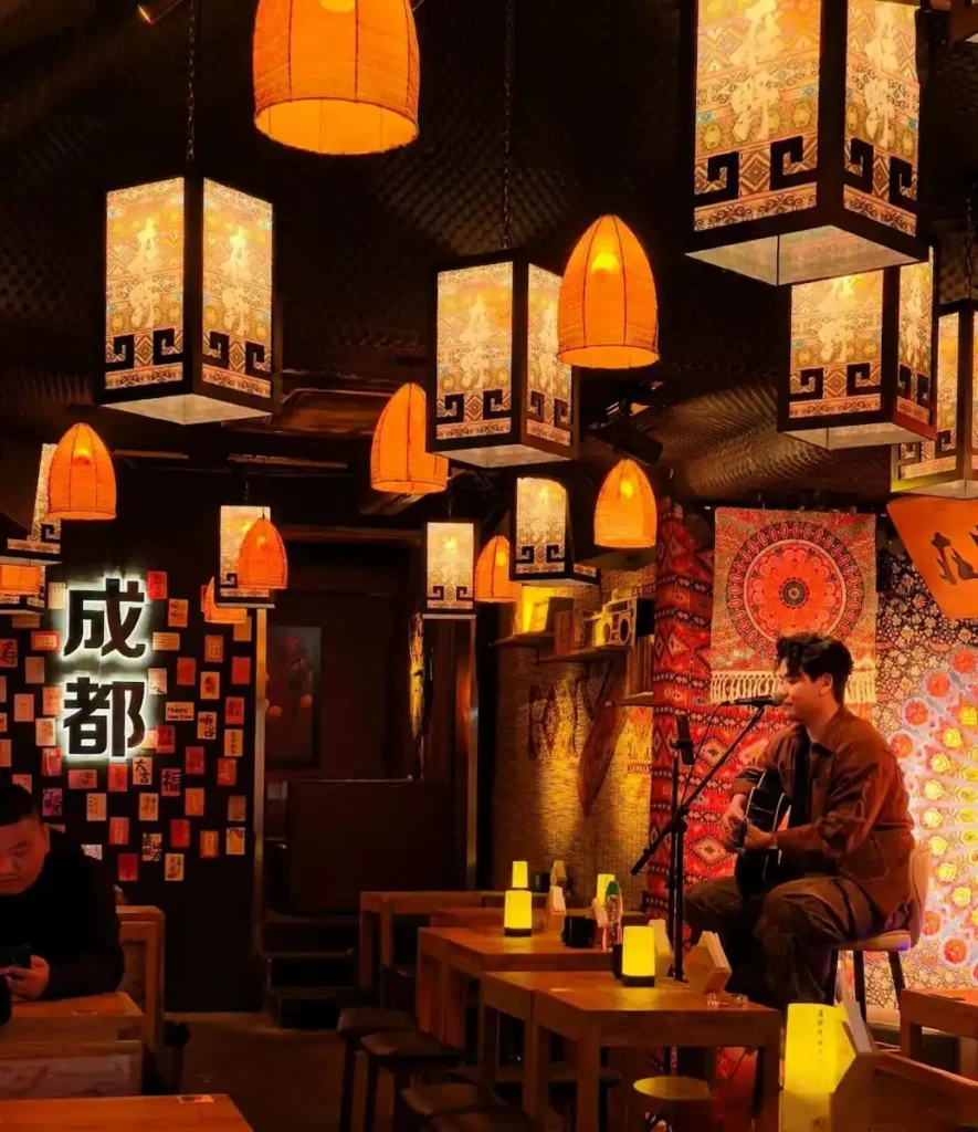 Live folk music in Chengdu nightlife